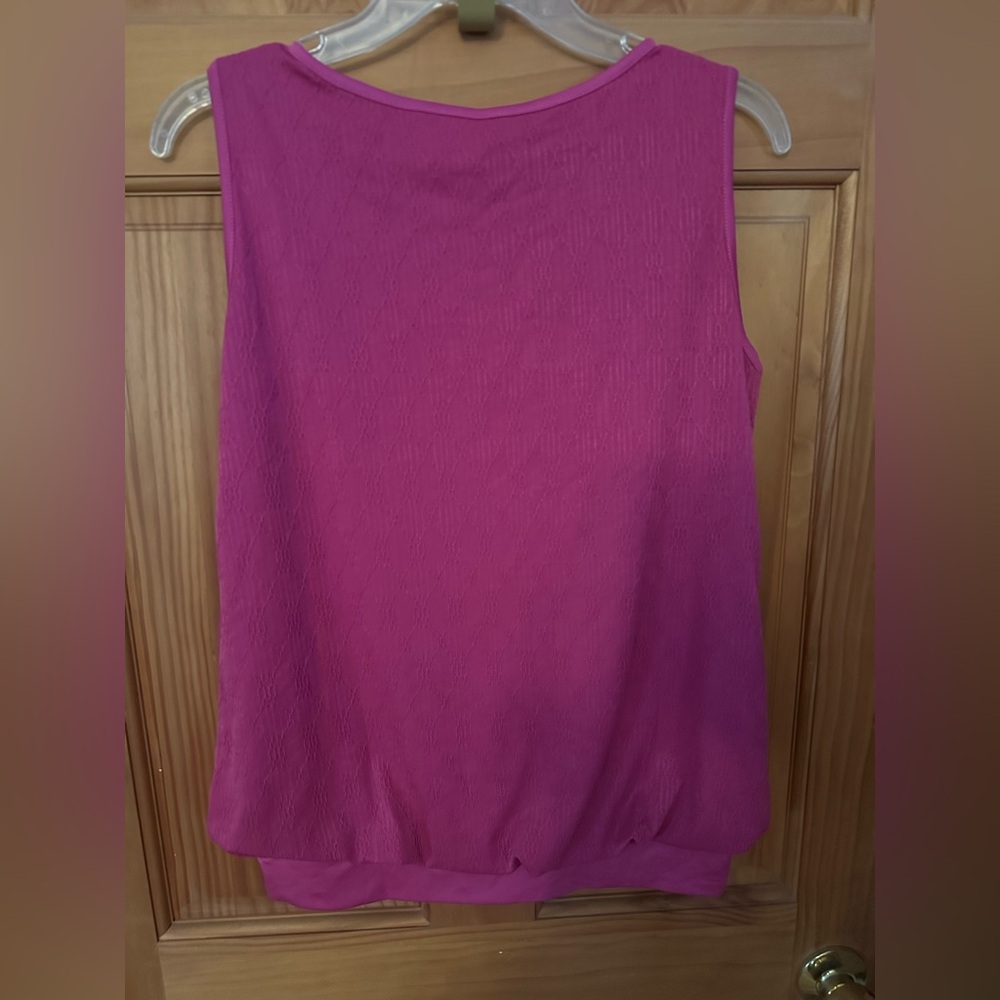 Women's Sleeveless Pink Top